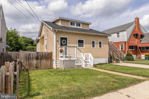 7226 Holabird Ave, DUNDALK, MD, 21222-1809 | Card Image