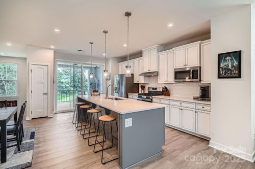 9729 Oaklawn Blvd Nw, Huntersville, NC, 28078-0176 | Card Image