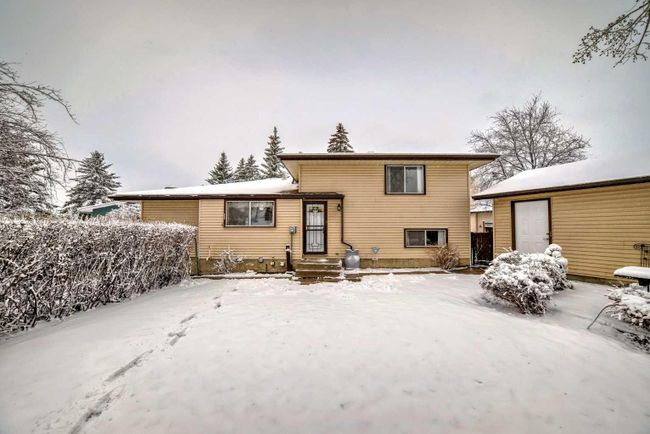 436 Dalmeny Hill Nw, Home with 4 bedrooms, 1 bathrooms and 4 parking in Calgary AB | Image 34