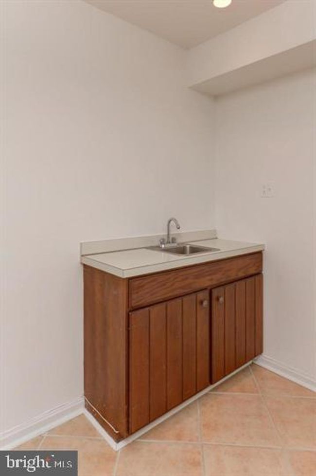 6667 Mclean Dr, Townhouse with 3 bedrooms, 4 bathrooms and null parking in Mclean VA | Image 27