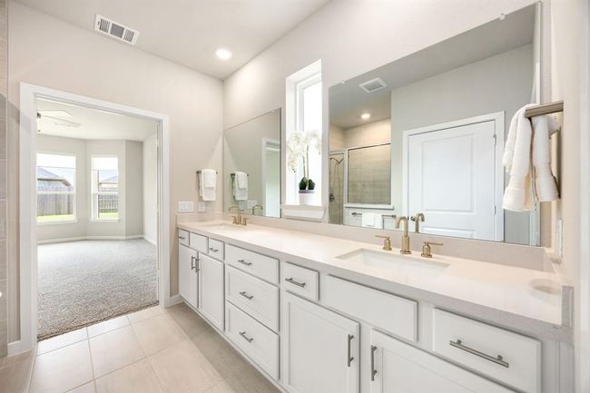 Primary bathroom with dual sinks | Image 18