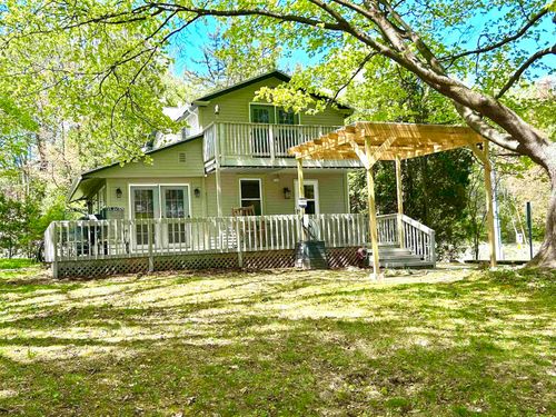 112 East Ave, Burlington, VT, 05401-3436 | Card Image