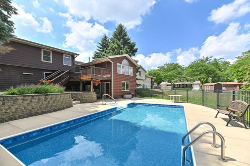 1950 E Hickory Drive, Oak Creek, WI, 53154 | Card Image