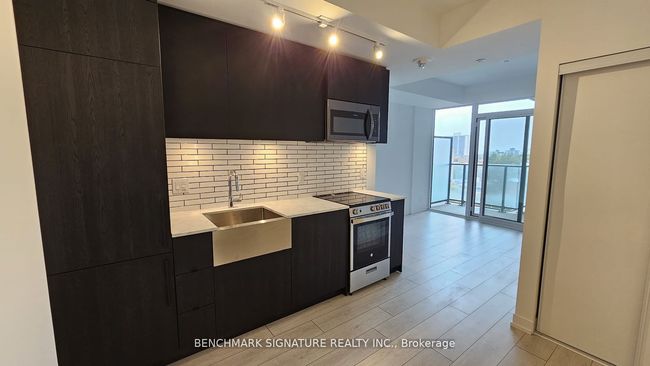 814 - 270 Dufferin St, Condo with 1 bedrooms, 1 bathrooms and null parking in Toronto ON | Image 5