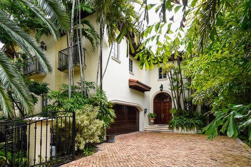 446 Brazilian Ave, Palm Beach, FL, 33480-4522 | Card Image