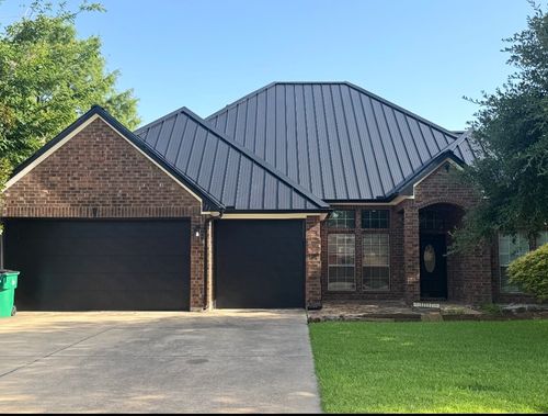 111 Reba Rd, Heath, TX, 75032-8627 | Card Image