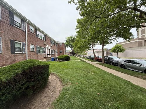 246a-152 Melbourne Ave, Flushing, NY, 11367-1440 | Card Image