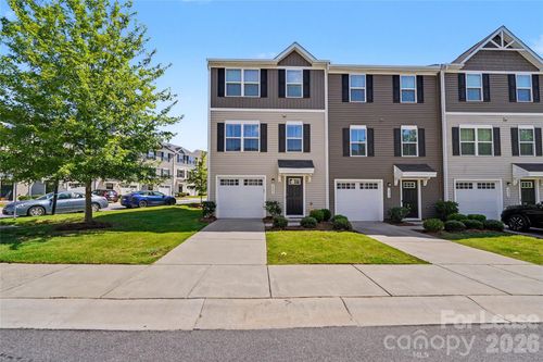 6042 Cutwater Circle, Charlotte, NC, 28269 | Card Image