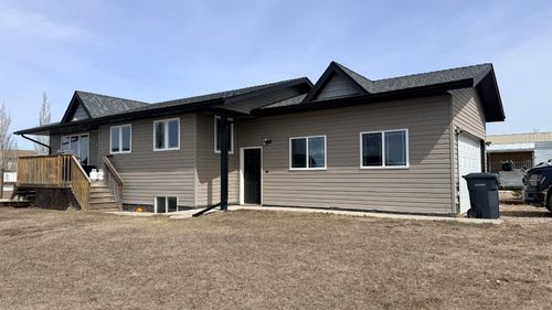 403 N 5 St, Marwayne, AB, T0B2X0 | Card Image