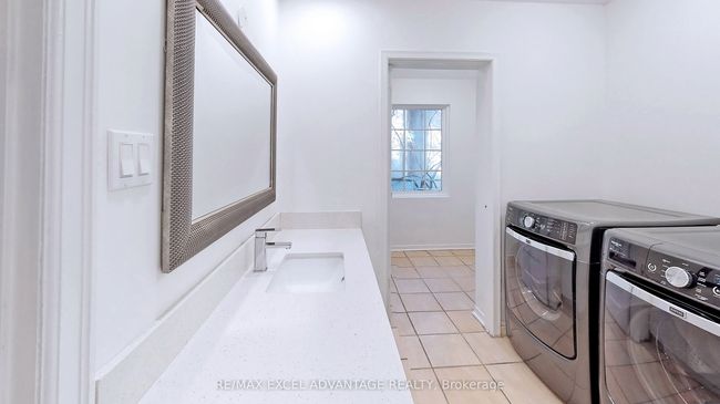 2 Sandringham Dr, House other with 4 bedrooms, 3 bathrooms and 6 parking in North York ON | Image 33