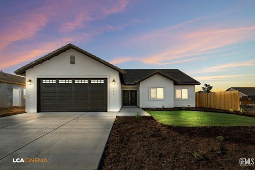 716 Sammy Way, Shafter, CA, 93263-2336 | Card Image