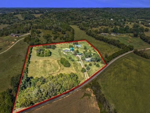 303 Poorhouse Rd, Taft, TN, 38488-5228 | Card Image