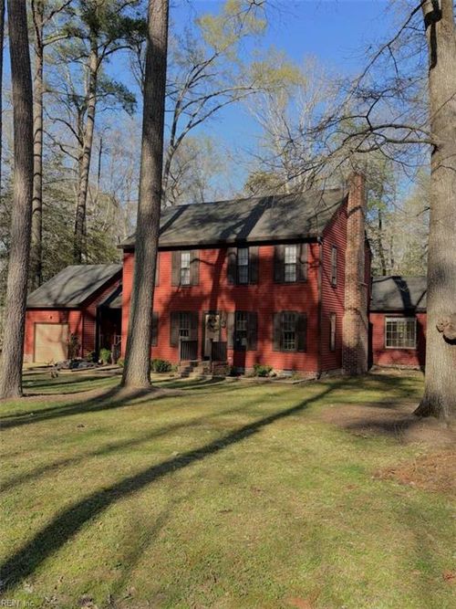 107 Castle Ln, Williamsburg, VA, 23185-8304 | Card Image