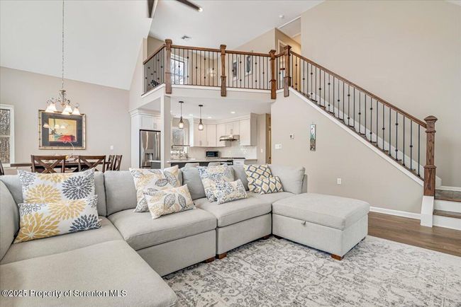 Living Room | Image 11