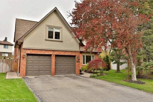 263 Princess Royal Crt, Oakville, ON, L6H3A5 | Card Image