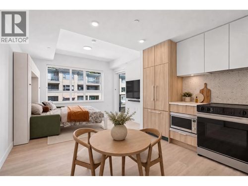 312-1616 Lloyd Avenue, North Vancouver, BC, V7P2N6 | Card Image