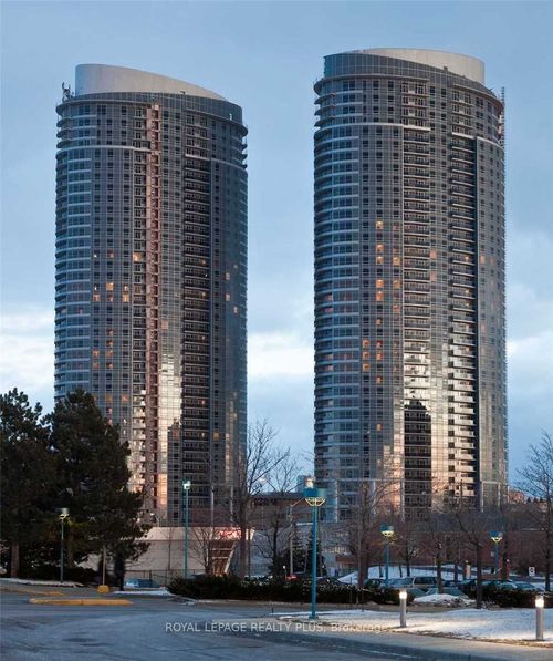 1602-125 Village Green Sq, Toronto, ON, M1S0G3 | Card Image