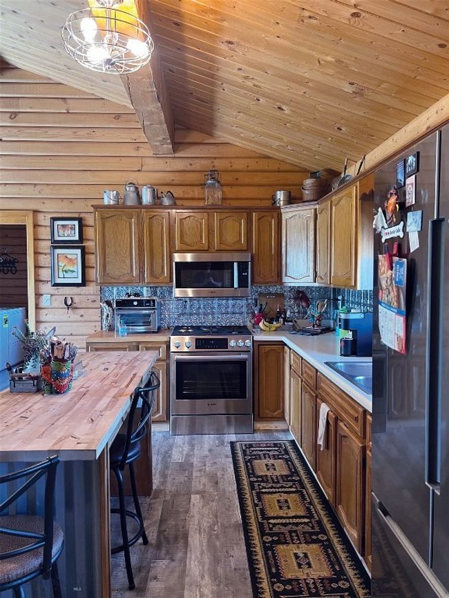 143 Aurora Ln, House other with 2 bedrooms, 1 bathrooms and null parking in Dillon MT | Image 11