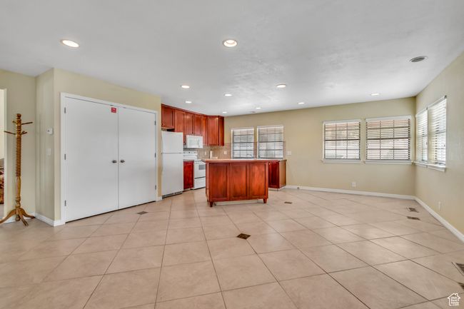 Kitchen in Clubhouse | Image 19