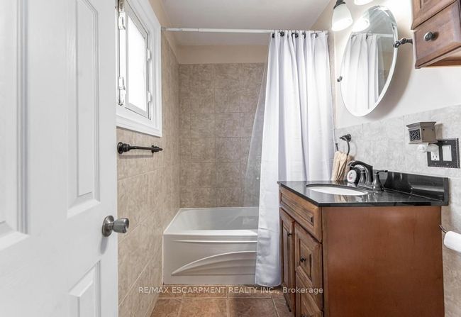 43 Armstrong Ave, House other with 4 bedrooms, 2 bathrooms and 2 parking in Hamilton ON | Image 11