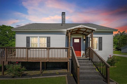 302 Church St, Pickens, SC, 29671-2807 | Card Image