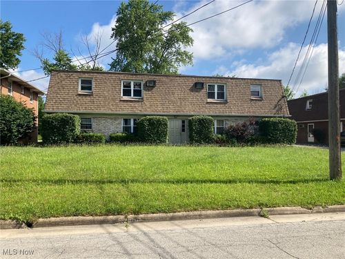868 Cook Ave, Boardman, OH, 44512-2425 | Card Image