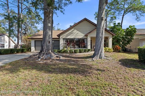 2221 Timber Lodge Ln, Spring Hill, FL, 34606-3640 | Card Image