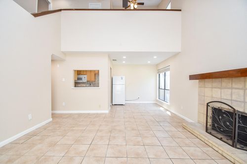 9536-9536 Windswept Ln, Houston, TX, 77063-5257 | Card Image