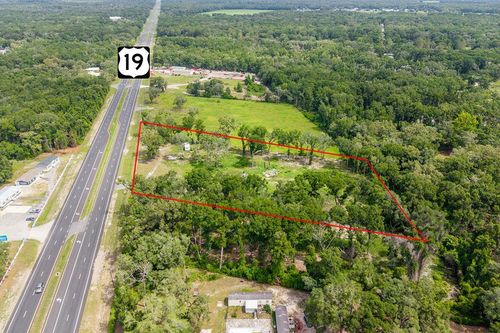 14621 Nw Highway 19, CHIEFLAND, FL, 32626-8295 | Card Image