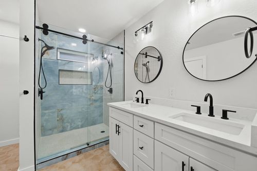 125 Blue Ridge Trl, Elgin, TX, 78621-4185 | Card Image