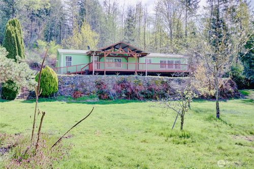 405 Alger Cain Lake Rd, Sedro Woolley, WA, 98284-8128 | Card Image