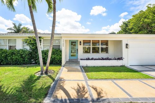 7745 W Lake Dr, Lake Clarke Shores, FL, 33406-8741 | Card Image