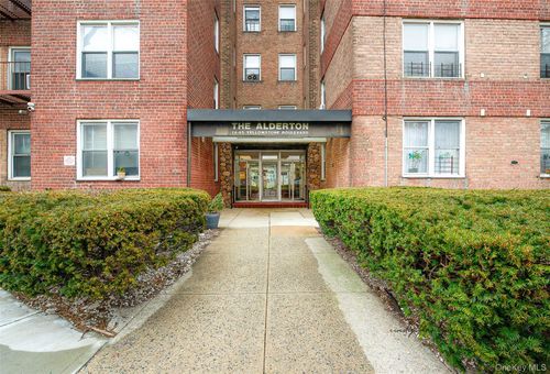 apt-2c-74-45 Yellowstone Blvd, Rego Park, NY, 11374-5301 | Card Image