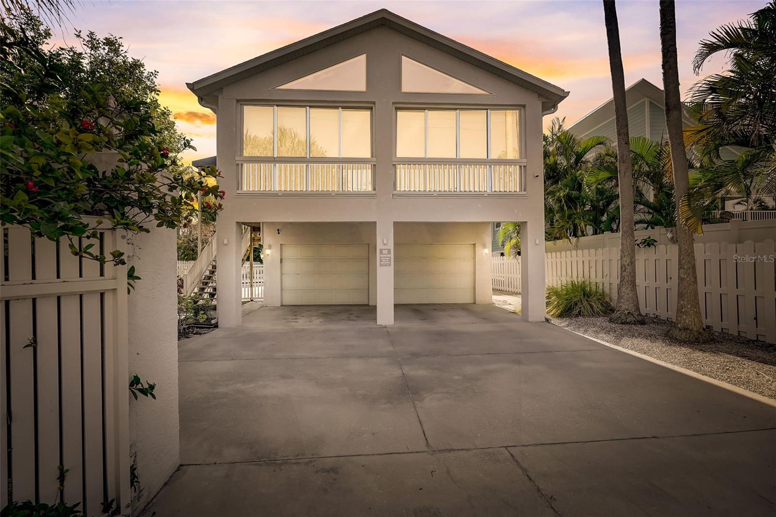Point Of Rocks Rd, Sarasota, FL 34242