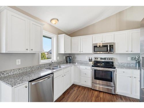 820 River Ter, PRESCOTT, WI, 54021-7043 | Card Image