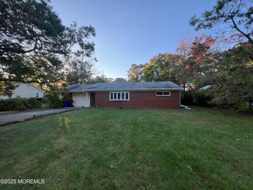 30 Smith Rd, Toms River, NJ, 08755-6420 | Card Image