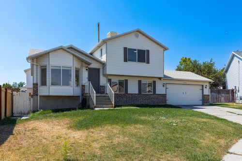 5579 W Lopalena Cir, West Jordan, UT, 84081-5257 | Card Image