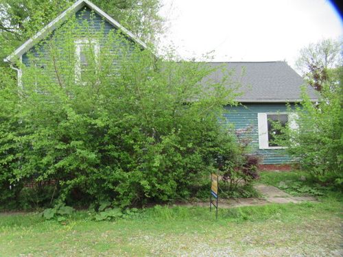 316 E Hancock St, Longview, IL, 61852-1005 | Card Image