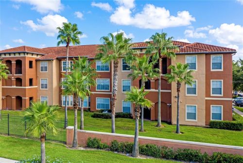 211-5500 Metrowest Blvd, ORLANDO, FL, 32811-2425 | Card Image