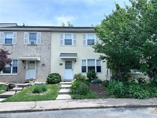21 Eisenhower Cir, Whitehall, PA, 18052-4203 | Card Image