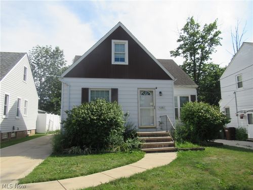 5203 Maplecrest Ave, Parma, OH, 44134-3569 | Card Image