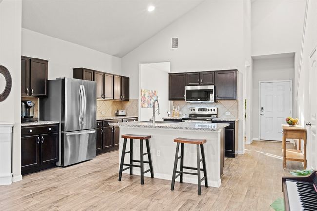 204 Armano Bayou Way, House other with 4 bedrooms, 3 bathrooms and 6 parking in Hutto TX | Image 9