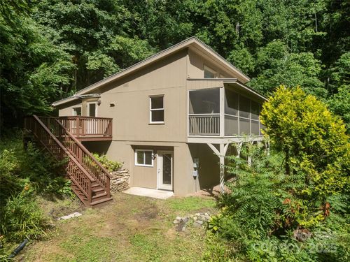 129 Franklin Rd, Swannanoa, NC, 28778-2207 | Card Image