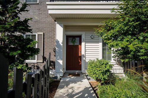 2-8371 202b St, Langley, BC, V2Y4K6 | Card Image
