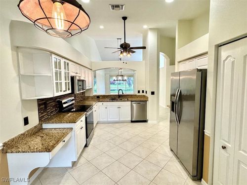 8116 Ibis Cove Cir, NAPLES, FL, 34119-7748 | Card Image