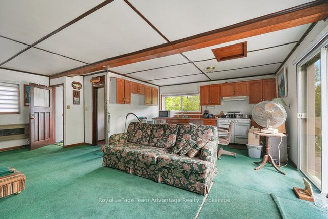 15 Labrash Lake Rd, House other with 2 bedrooms, 1 bathrooms and 4 parking in Dunchurch ON | Image 34