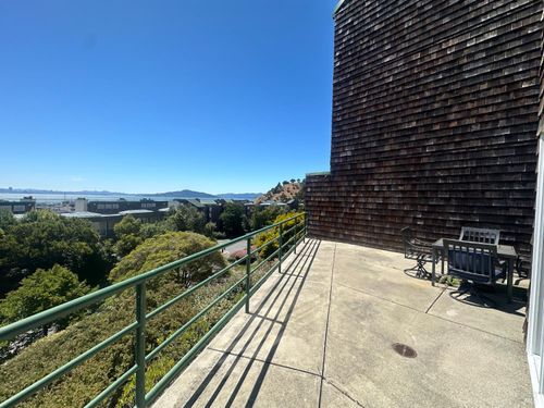 apt-105-1201 Brickyard Way, Richmond, CA, 94801-4140 | Card Image