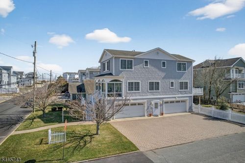 210 Carter Ave, Point Pleasant Beach, NJ, 08742-4117 | Card Image