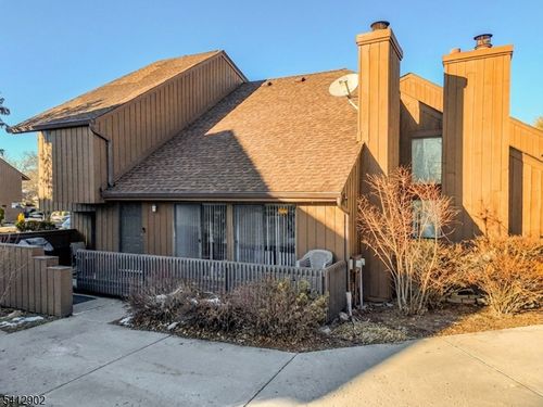 9 Kingsberry Dr, SOMERSET, NJ, 08873-4301 | Card Image