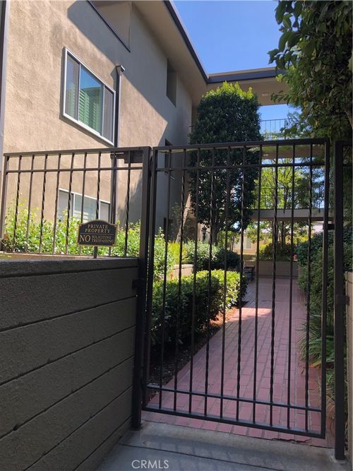 380 S Orange Grove, Pasadena, CA, 91105 | Card Image